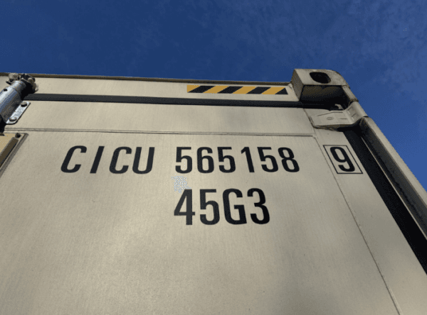 40 x 8 x 9.5 High Cube shipping/storage container - Image 2