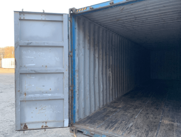 40 x 8 x 9.5 High Cube used shipping container - Image 11