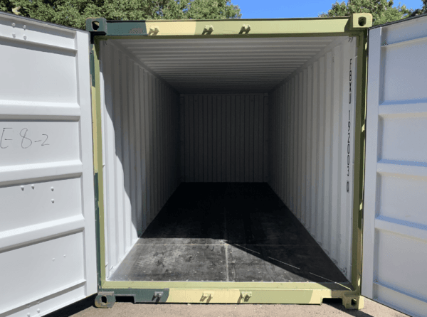 20 x 8 x 8.5 new camo shipping/storage container - Image 6